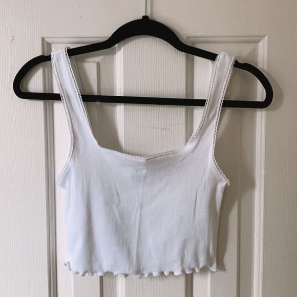 Cropped Ribbed White Tank Top - Picture 3 of 5